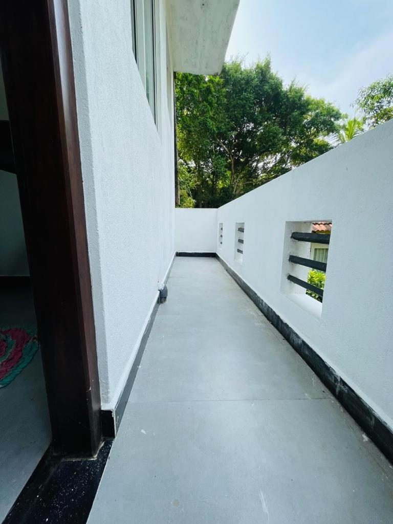 Chami'S Home Stay Mirissa Bagian luar foto